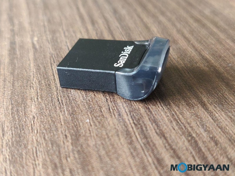 SanDisk-Ultra-Fit-USB-3.1-Flash-Drive-2 