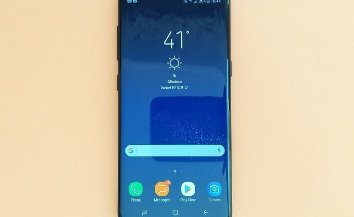 Samsung-Galaxy-S8-Hands-on-and-First-Impressions-Quick-Review-1-700x430 
