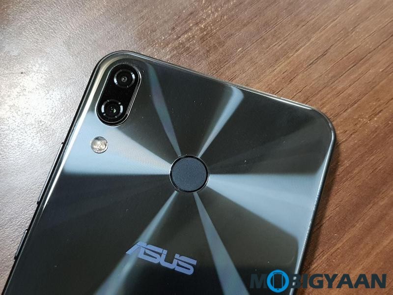 ASUS-ZenFone-5Z-Hands-on-and-First-Impressions-Images-0 