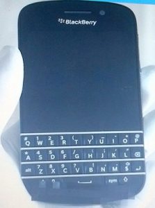 Así es como se ve el BlackBerry 10 N-Series (X10) con QWERTY completo [Pic]