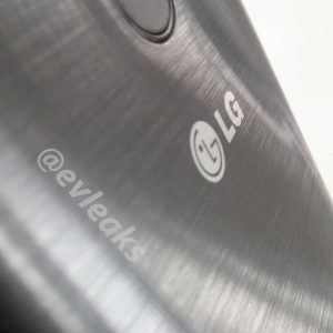 La imagen filtrada de la espalda del LG G3 sugiere que no será un imán de huellas dactilares