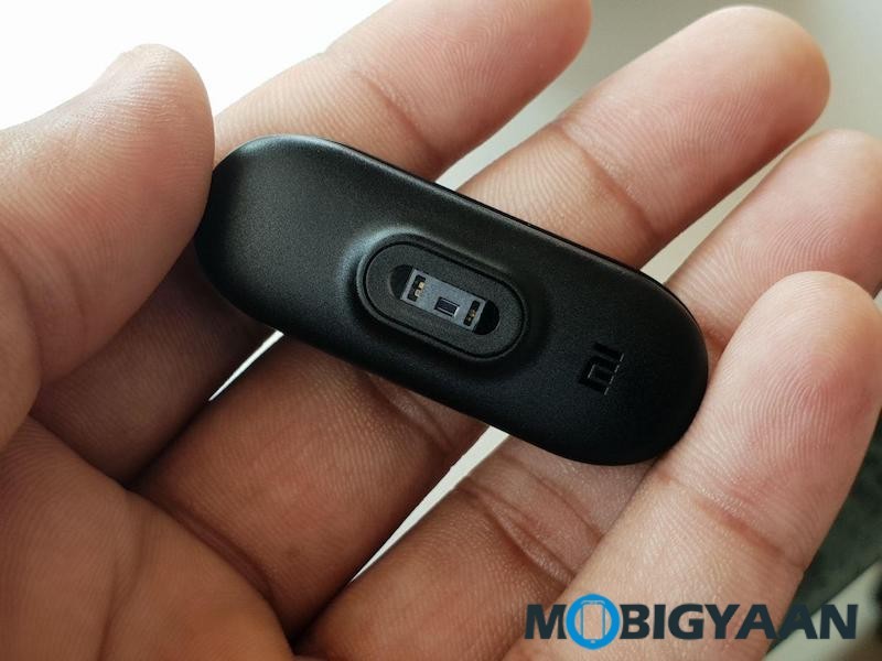 Xiaomi-Mi-Band-3-Hands-on-Review-Images-5 