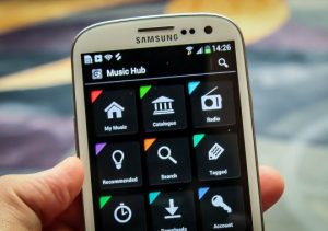 Samsung lanza su propio servicio de música móvil llamado 'Music Hub'